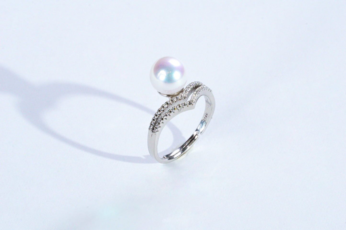 Exquisite V-Shaped Princess Crown Double Layer Aurora Freshwater Pearl Ring | S925 Silver (8-9mm )