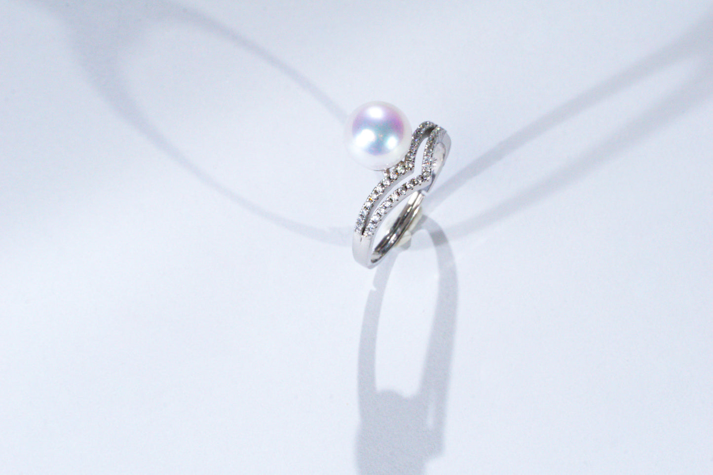 Exquisite V-Shaped Princess Crown Double Layer Aurora Freshwater Pearl Ring | S925 Silver (8-9mm )