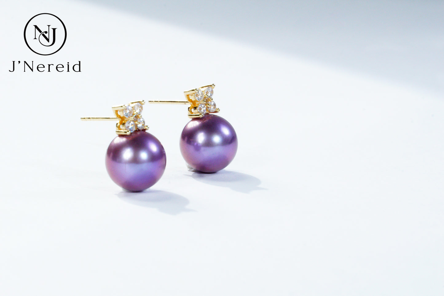 Deep Violet Edison Freshwater Pearl Stud Earrings, Classic Four-Leaf Clover Diamond Accent Design（10-10.5）, Luxury Versatile Fine Jewelry（Pearl Variation)