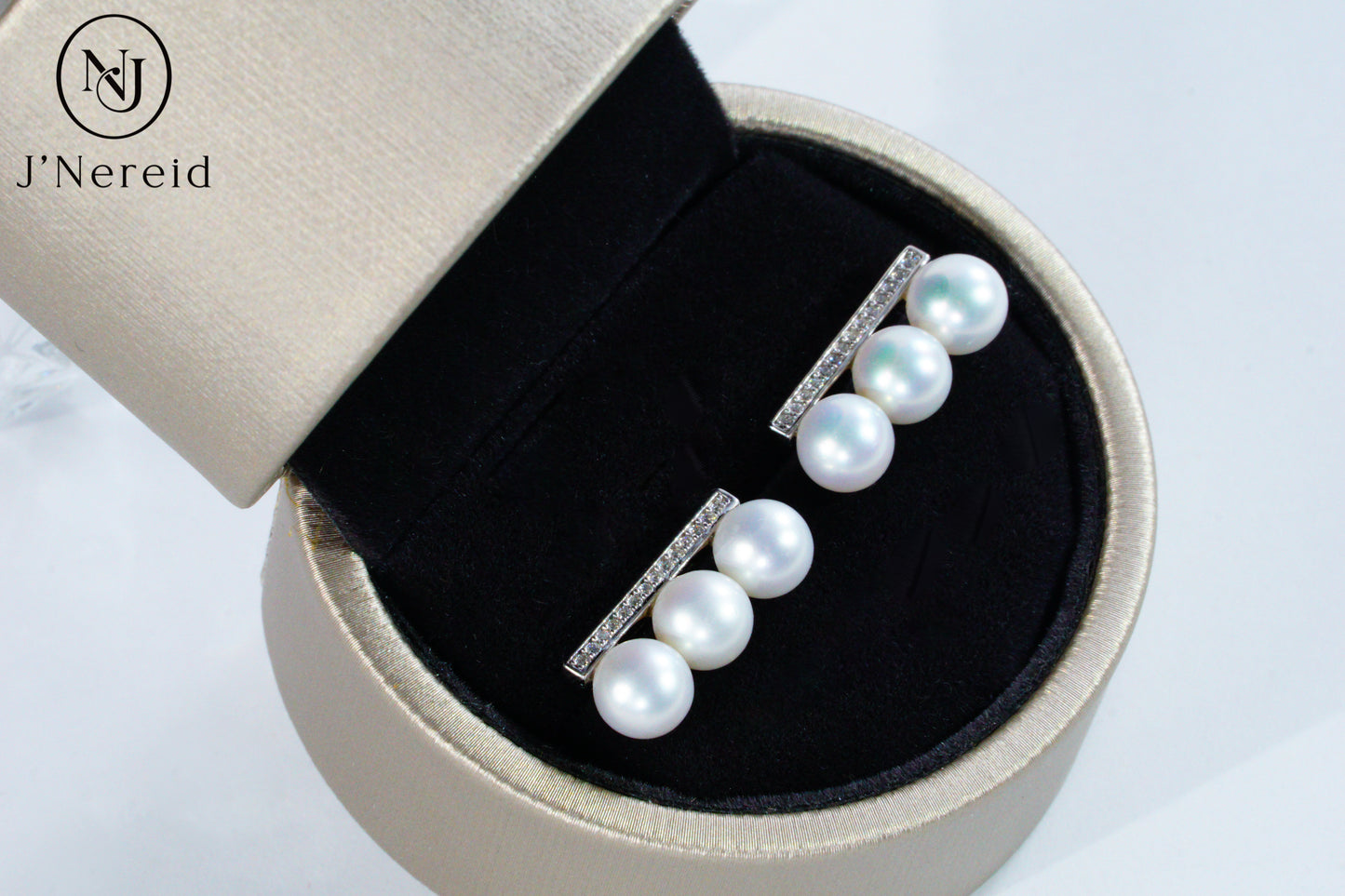 6-6.5mm Aurora Freshwater Pearl & 925 Silver Minimalist Bar Studs | Trendy Balance Beam Pearl Earrings