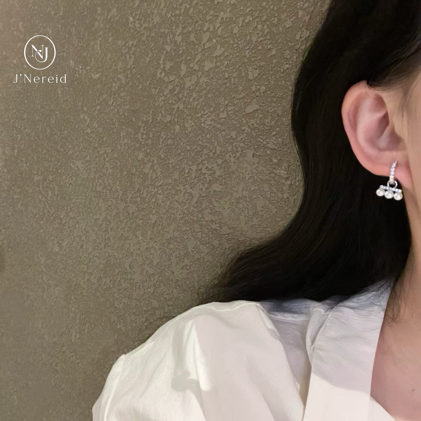 Detachable 3-Pearl Balance Huggie Hoop Earrings, 4mm Freshwater Pearls, Zircon Inlaid Alloy Convertible Earrings for Women