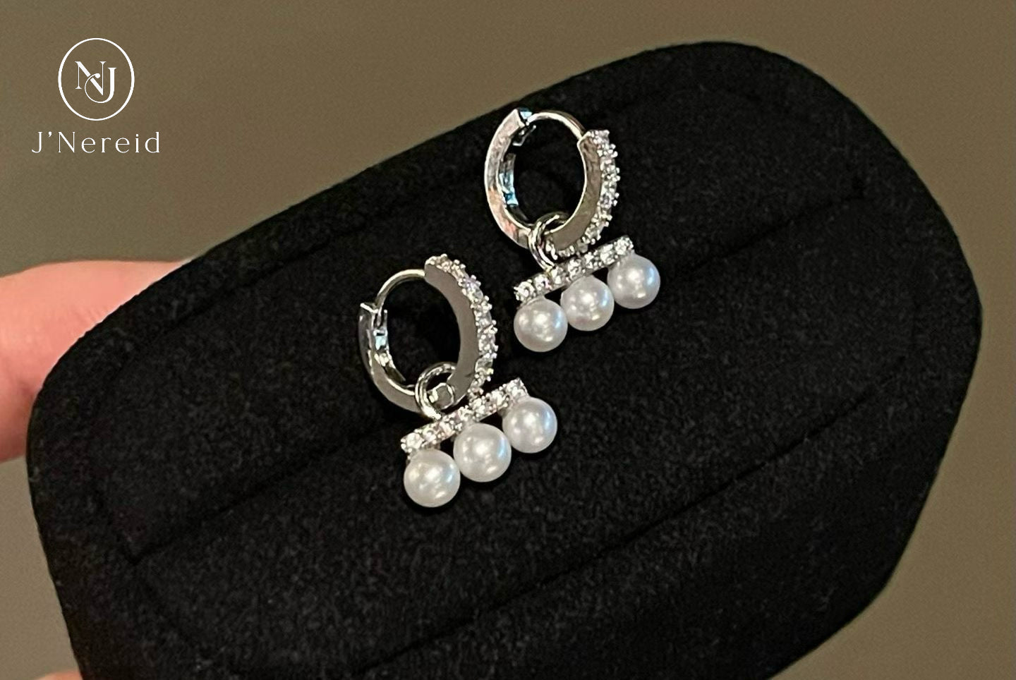 Detachable 3-Pearl Balance Huggie Hoop Earrings, 4mm Freshwater Pearls, Zircon Inlaid Alloy Convertible Earrings for Women