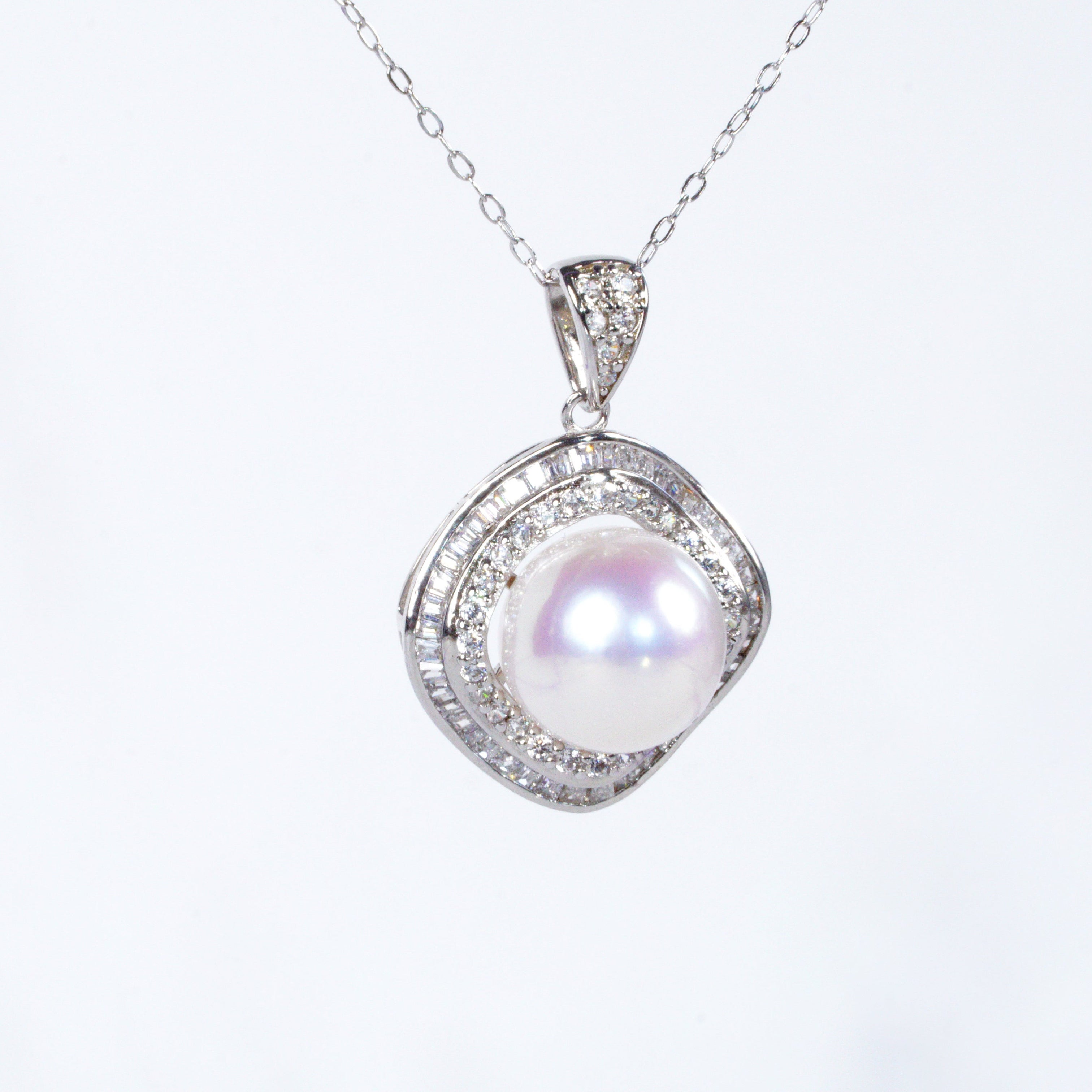 5A Grade Edison Freshwater Pearl Pendant Necklace 10-11mm Perfect Round Ultra Strong Iridescent Luster Square Double Halo S925 Sterling Silver Exquisite Craft Setting（Pearl Variation）