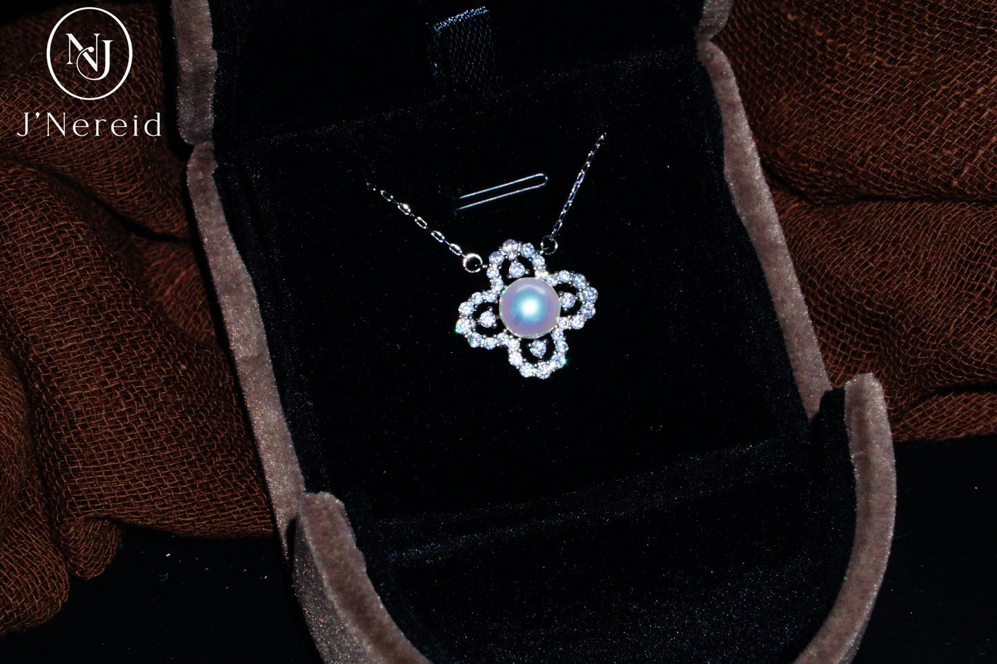 Elegant Four-Leaf Clover Aurora Pearl Necklace, 7-8mm High-Luster Freshwater Pearl, S925 Silver with Sparkling CZ