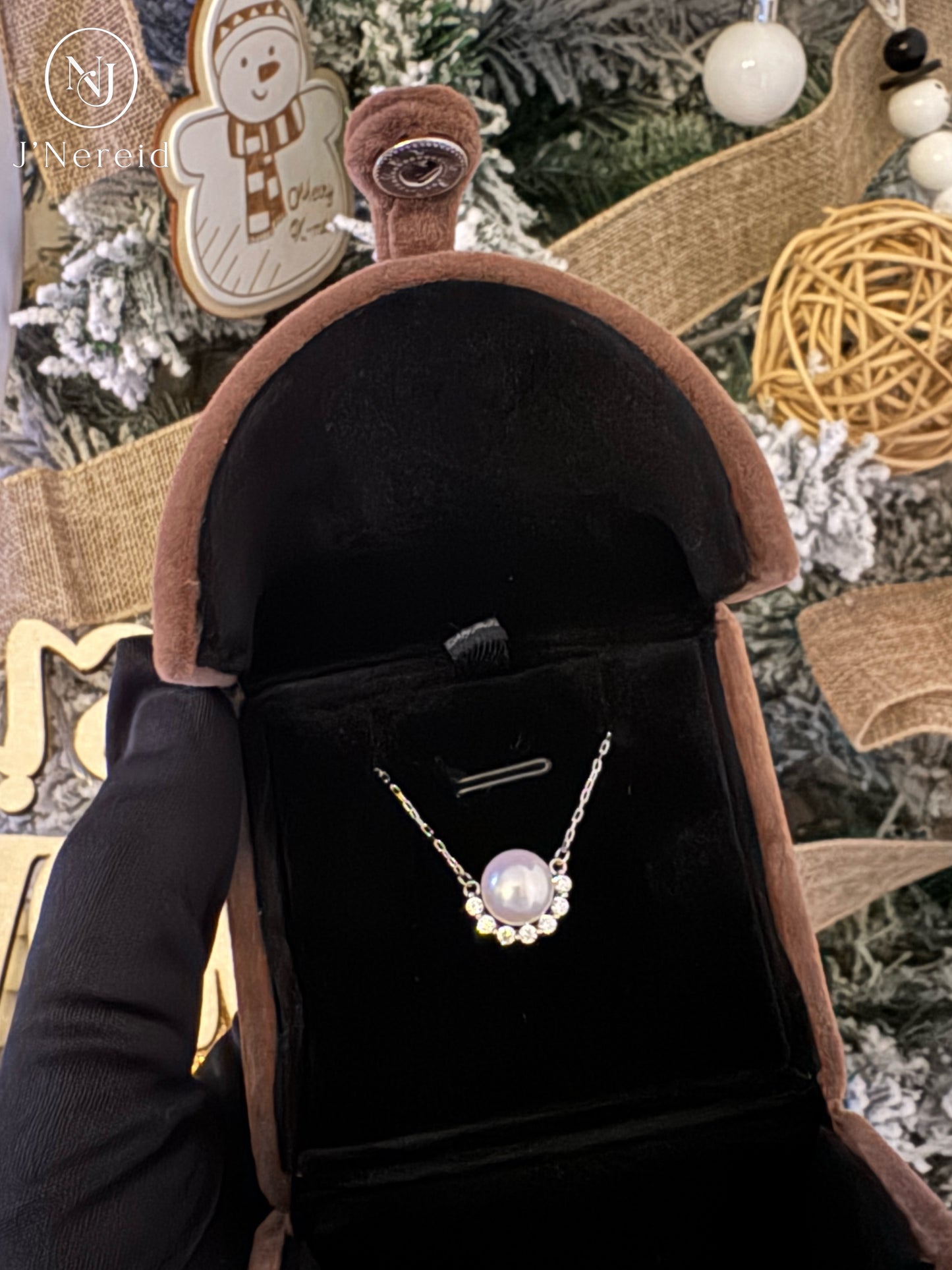 Aurora Freshwater Pearl Half-Halo Necklace, 8-9mm Lustrous Pearl, S925 Silver with Cubic Zirconia Accents
