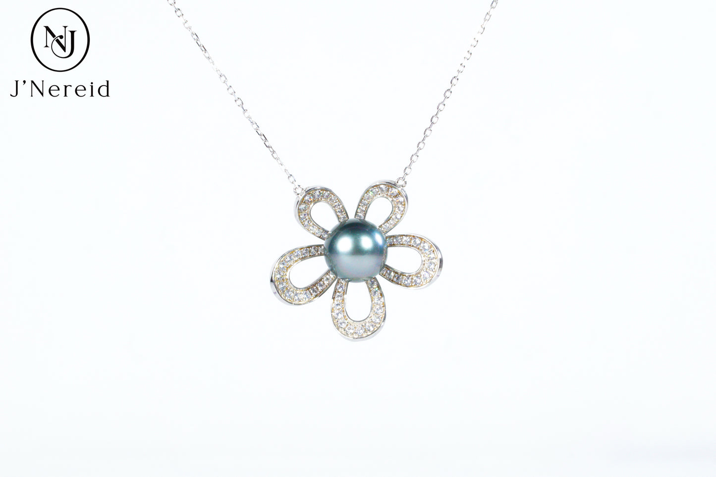10‑11mm Sunny Sea Blue Tahitian Pearl Five‑Petal Flower Necklace, S925 Sterling Silver Cubic Zirconia Floral Pendant Jewelry for Women（Pearl Variation)