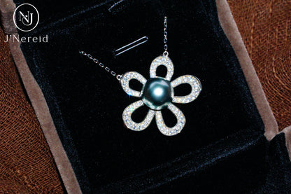 10‑11mm Sunny Sea Blue Tahitian Pearl Five‑Petal Flower Necklace, S925 Sterling Silver Cubic Zirconia Floral Pendant Jewelry for Women（Pearl Variation)