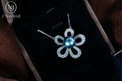 10‑11mm Sunny Sea Blue Tahitian Pearl Five‑Petal Flower Necklace, S925 Sterling Silver Cubic Zirconia Floral Pendant Jewelry for Women（Pearl Variation)