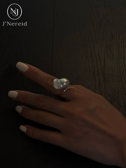 Luxury 21-22mm Aurora Grade Freshwater Baroque Pearl Ring, High Iridescent Shine Freeform Pearl with Paved Zircon S925 Sterling Silver Statement Ring for Women Fine Jewelry Gift（Pearl Variation）