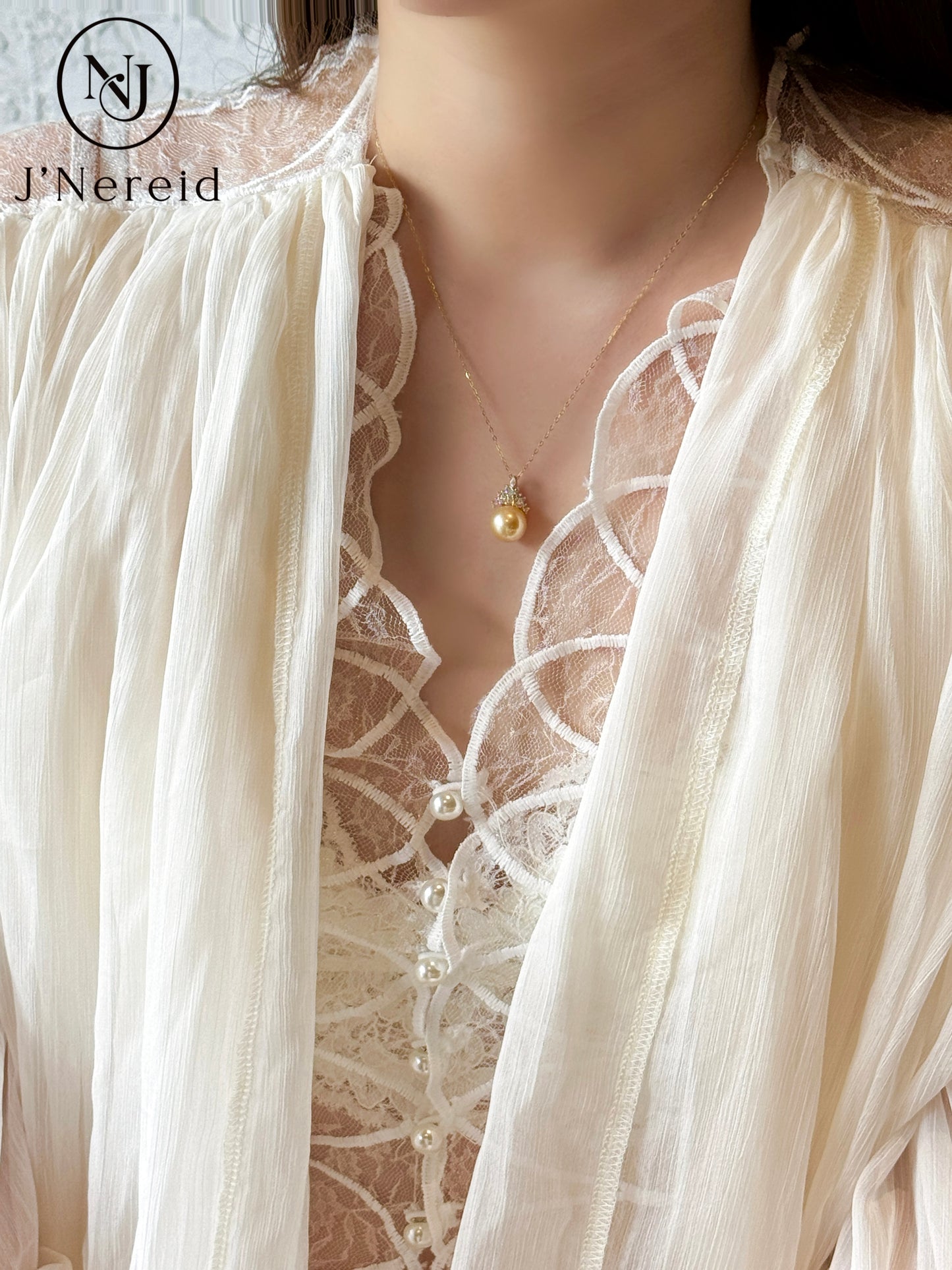 10-11mm Medium Golden South Sea Pearl Snow Queen Pendant Necklace, S925 Silver, Lightly Blemished（Pearl Variation）