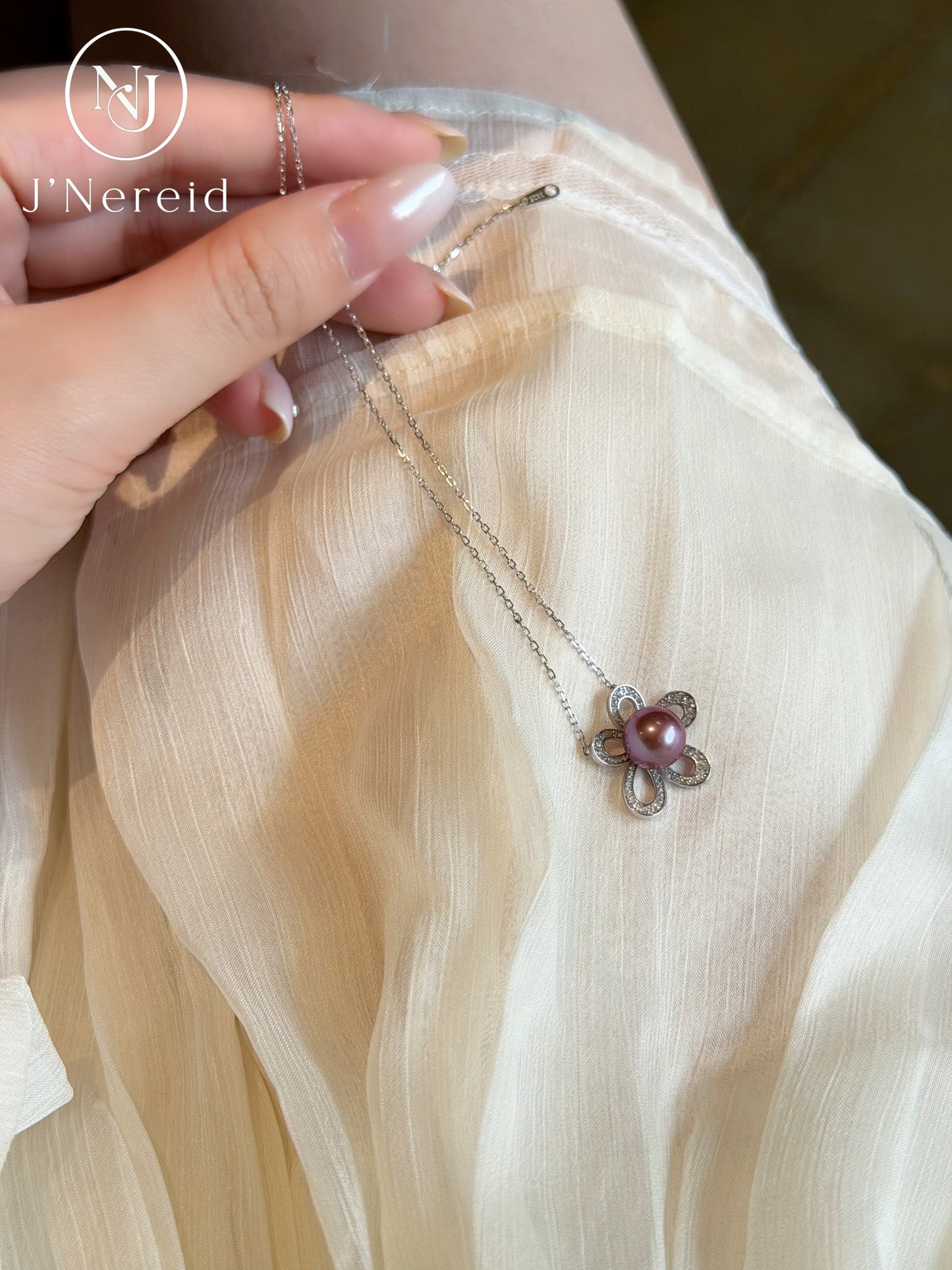 Vibrant Deep Purple Edison Aurora Pearl Flower Pendant Necklace, 8-9mm High-Luster Pearl, S925 Silver with Sparkling CZ（Pearl Variation)