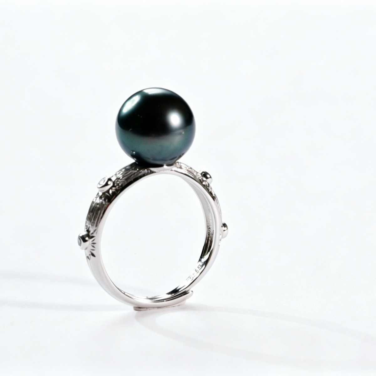 10-11mm Tahitian Pearl Ring, Slightly Blemished,Vintage Engraved S925 Sterling Silver Adjustable Open Ring, Peacock Green Grey Tahitian Pearl for Daily & Formal Occasions(Pearl Variation)