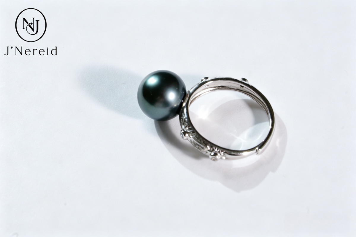 10-11mm Tahitian Pearl Ring, Slightly Blemished,Vintage Engraved S925 Sterling Silver Adjustable Open Ring, Peacock Green Grey Tahitian Pearl for Daily & Formal Occasions(Pearl Variation)