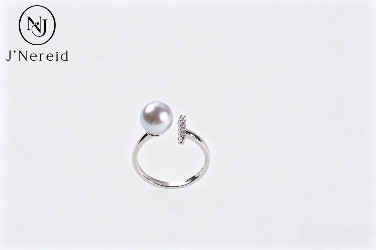 Madama Tone Japanese Akoya Pearl Ring 7-8mm Cool Silver Grey Akoya Pearl S925 Sterling Silver Split Shank Paved Zircon Dainty Stackable Fine Jewelry Gift for Women(Pearl Variation)