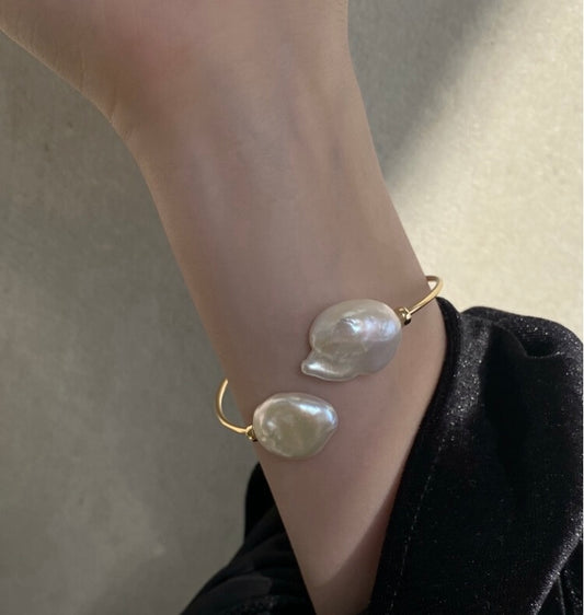 14K Gold Plated Baroque pearl classic Bangle